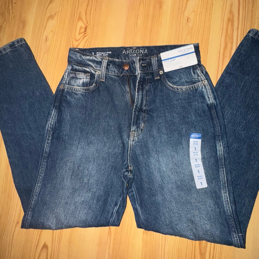 NWT Arizona Mom Jean